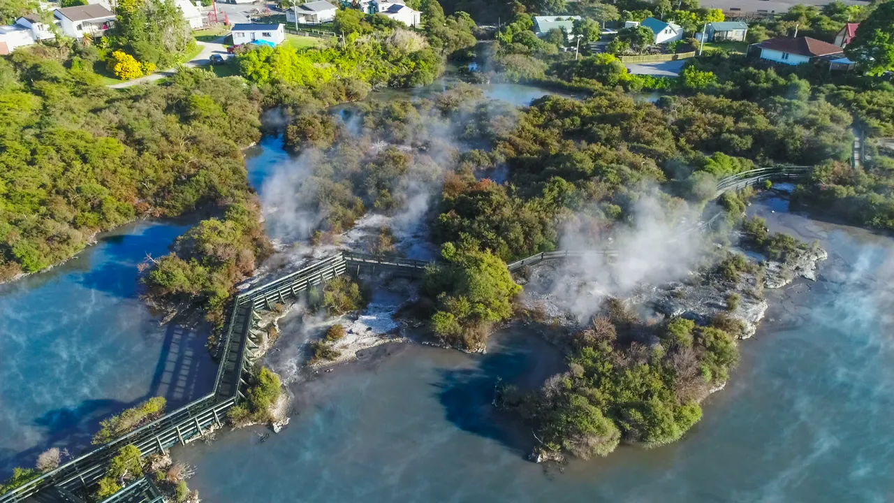Whakarewarewa The Living Māori Village_walkingtrack