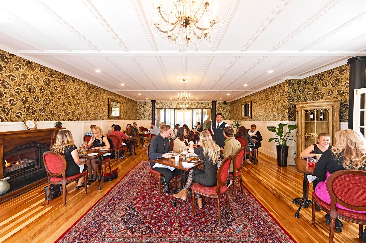 Prince's Gate Hotel_dining room