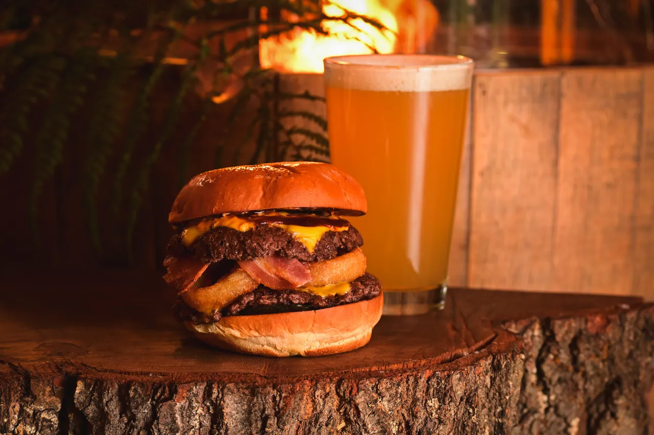 Secret Spot Hot Tubs Rotorua - Smash Burger and Beer