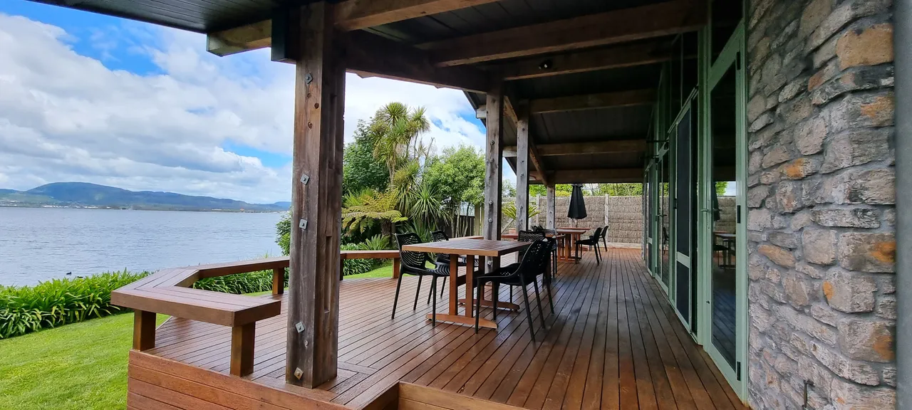 Koura Lodge_porch
