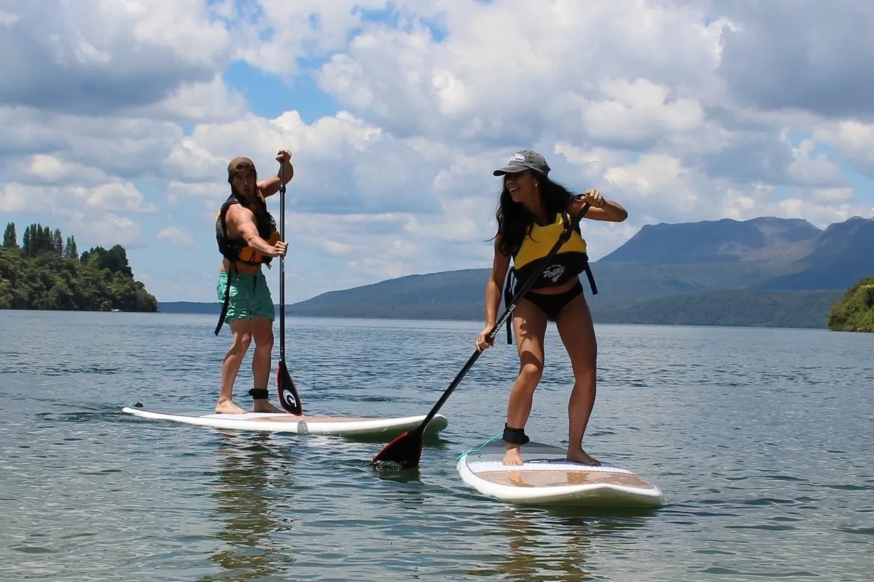 Taiao-Adventures-couple-tarawera