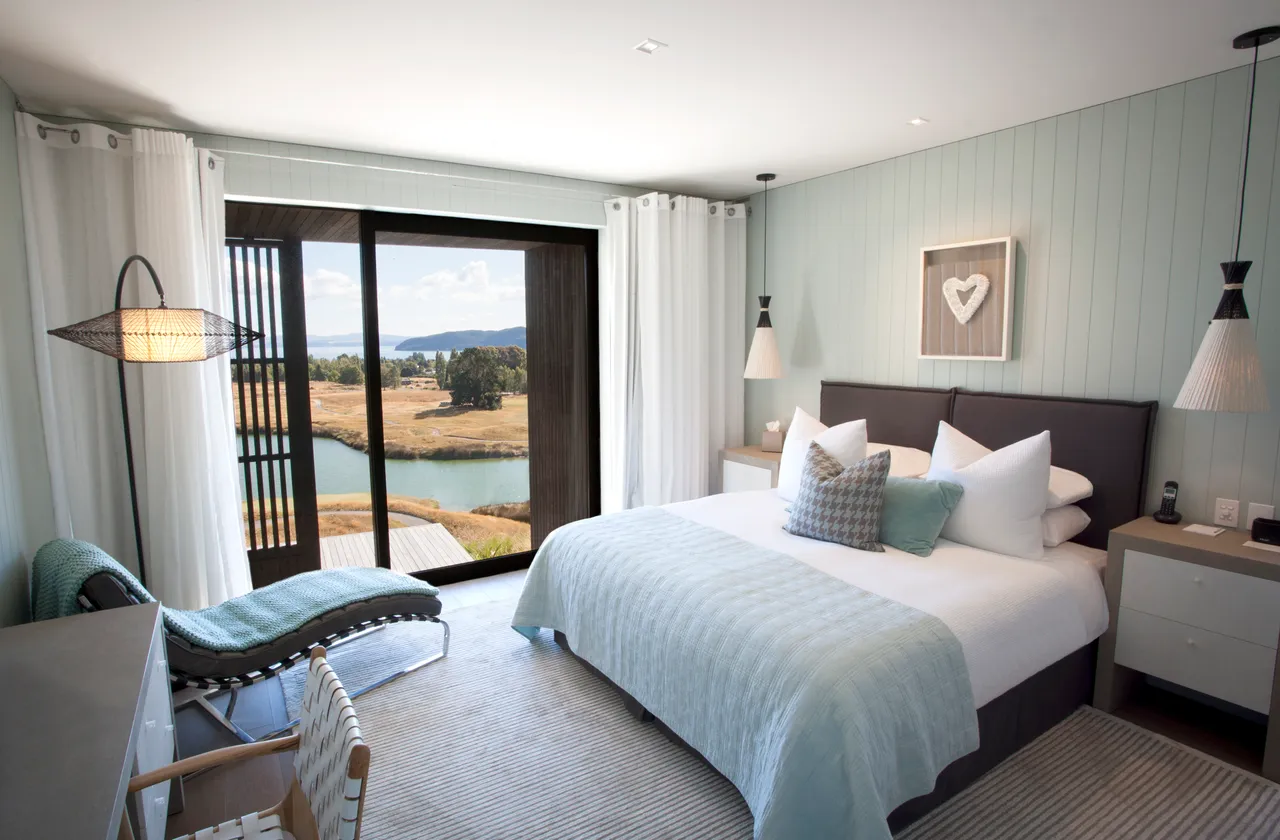 Kinloch Manor & Villas_guestroom