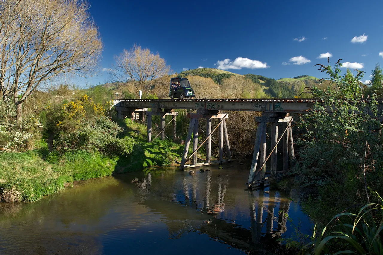 RailCruising_crossing ngongotaha bridge