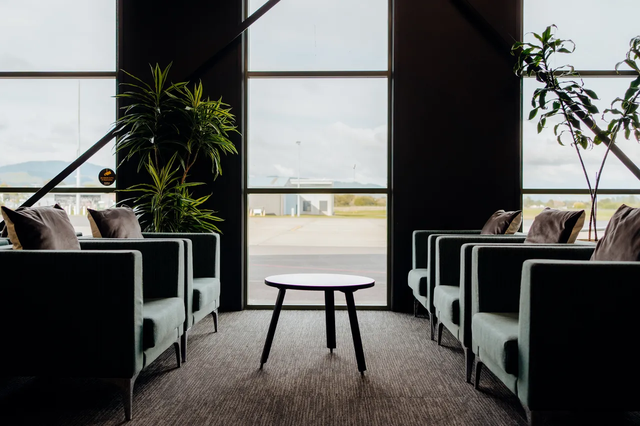Rotorua Regional Airport - BusinessHub - Chairs