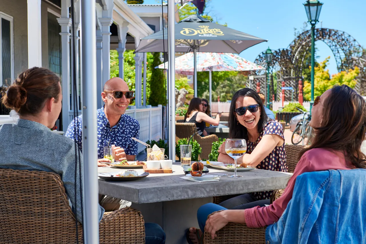 Prince's Gate Hotel_duke's-bar-&-restaurant-outdoor-dining