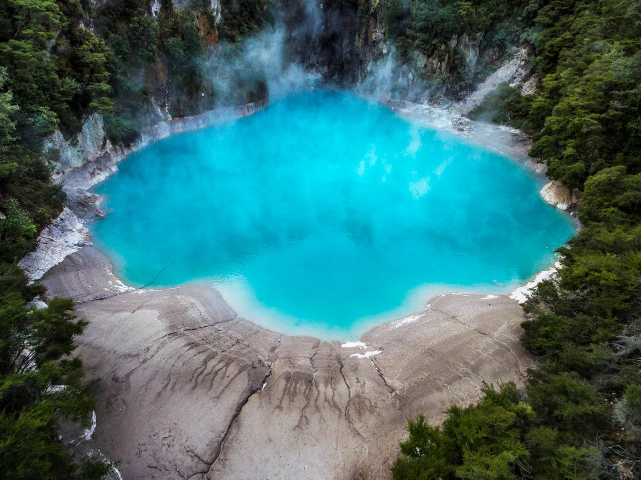 Waimangu Volcanic Valley_Inferno Crater aerial_credit Waimangu Volcanic Valley