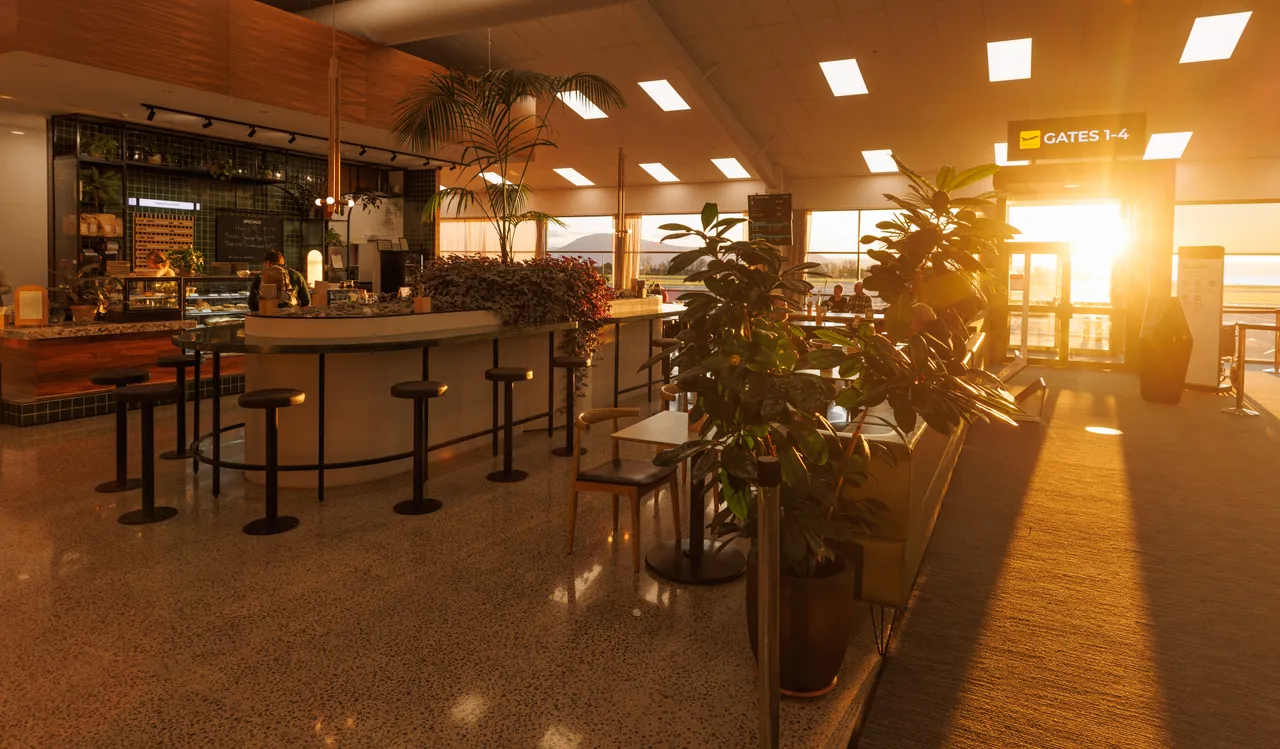 Rotorua Regional Airport - The Hangar Café - Sunset