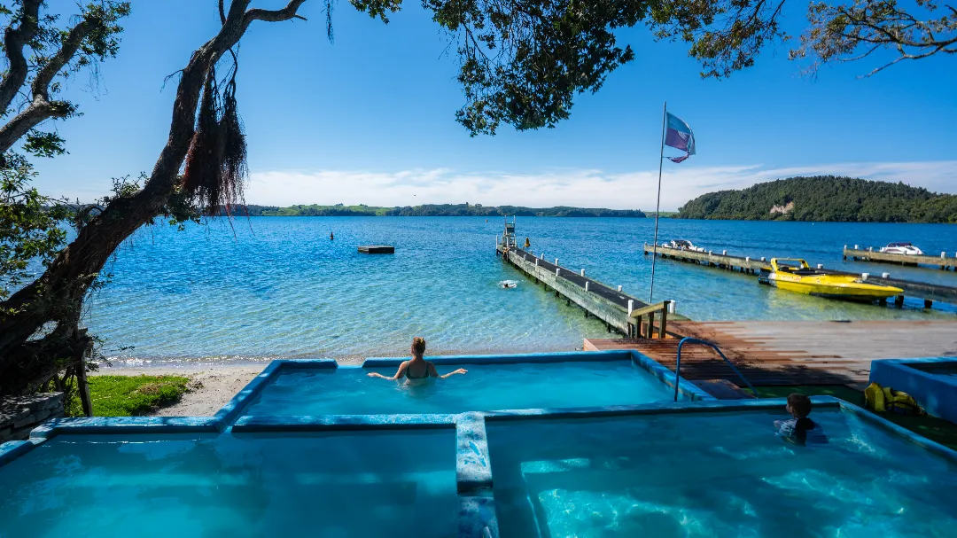 Katoa Jet Rotorua_Rotoiti hotpools_credit Brook Sabin
