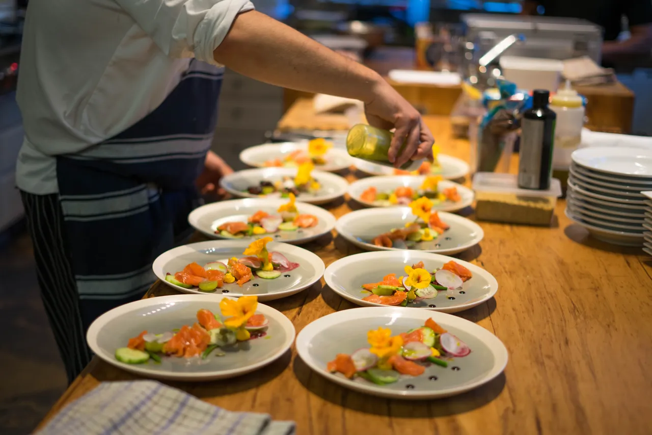 Treetops Lodge_wild food cooking school