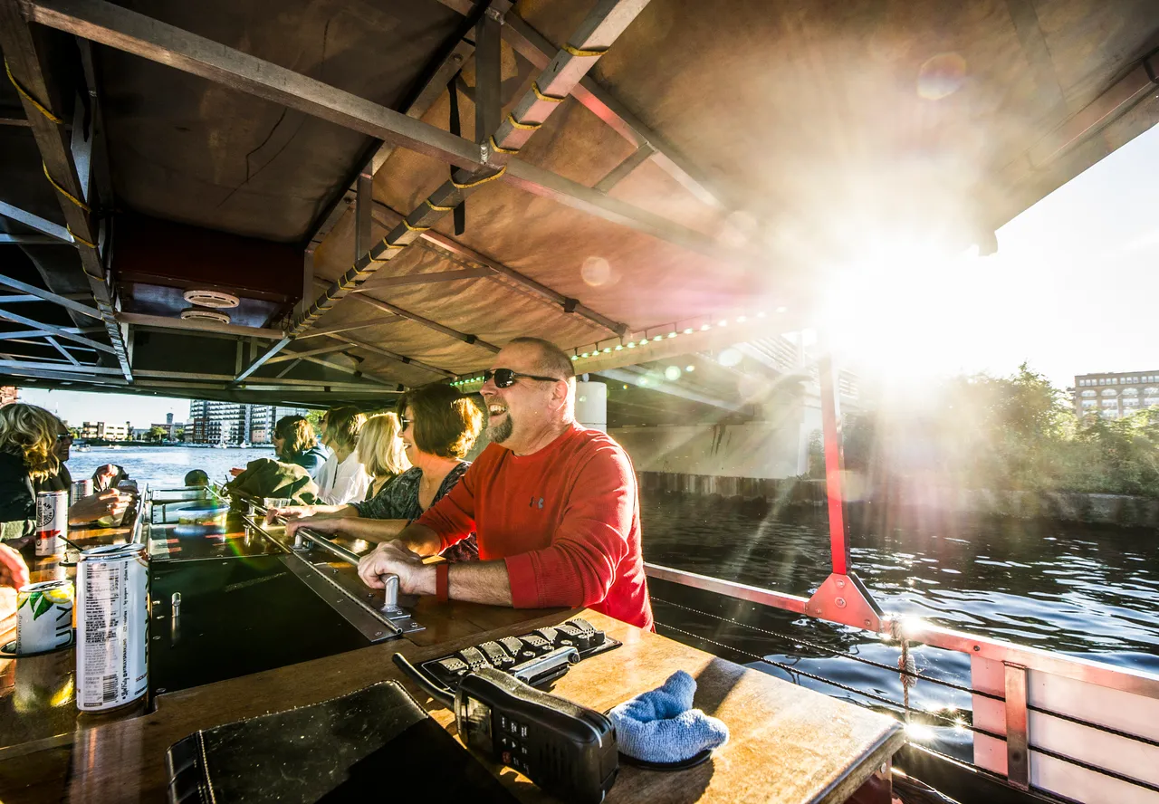 VM_PaddleTavern_003