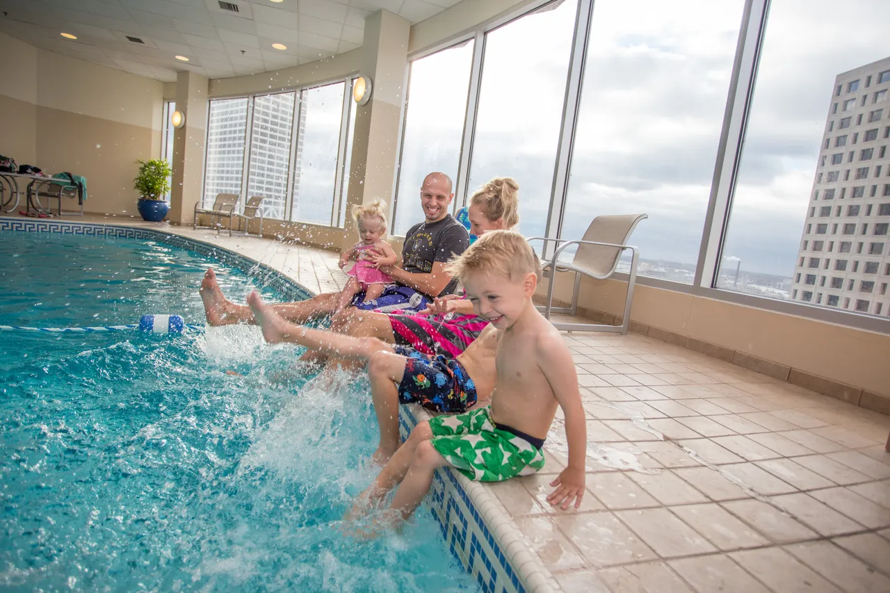 VM_PfisterHotel_pool (9)