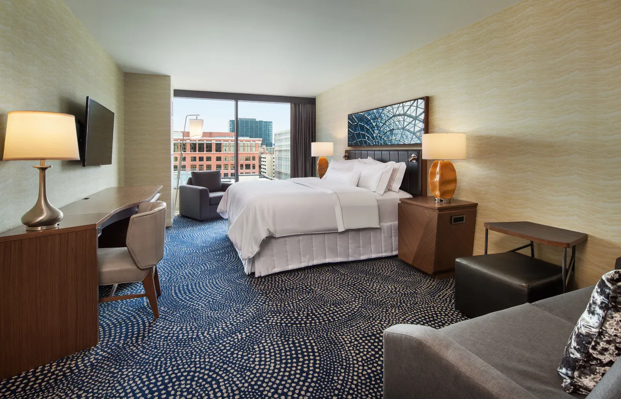 VM_Westin_MilwaukeeDowntown_Traditional-King