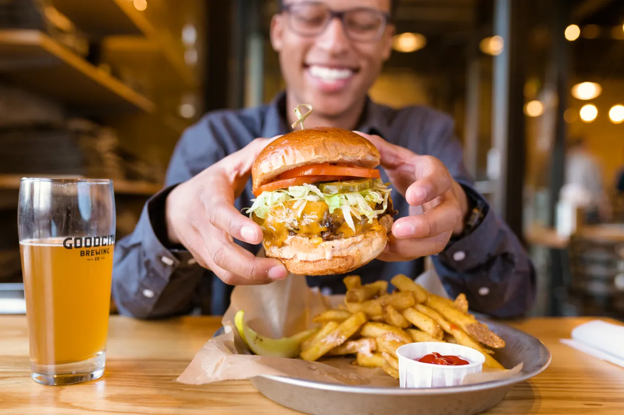 VM_Good City Brewing_Brew Burger_037