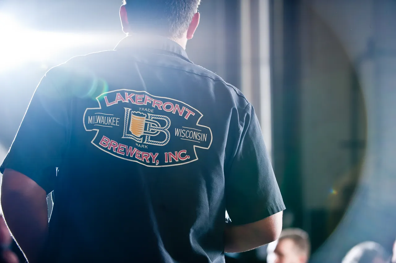 VM_LakefrontBrewery_Tour_02
