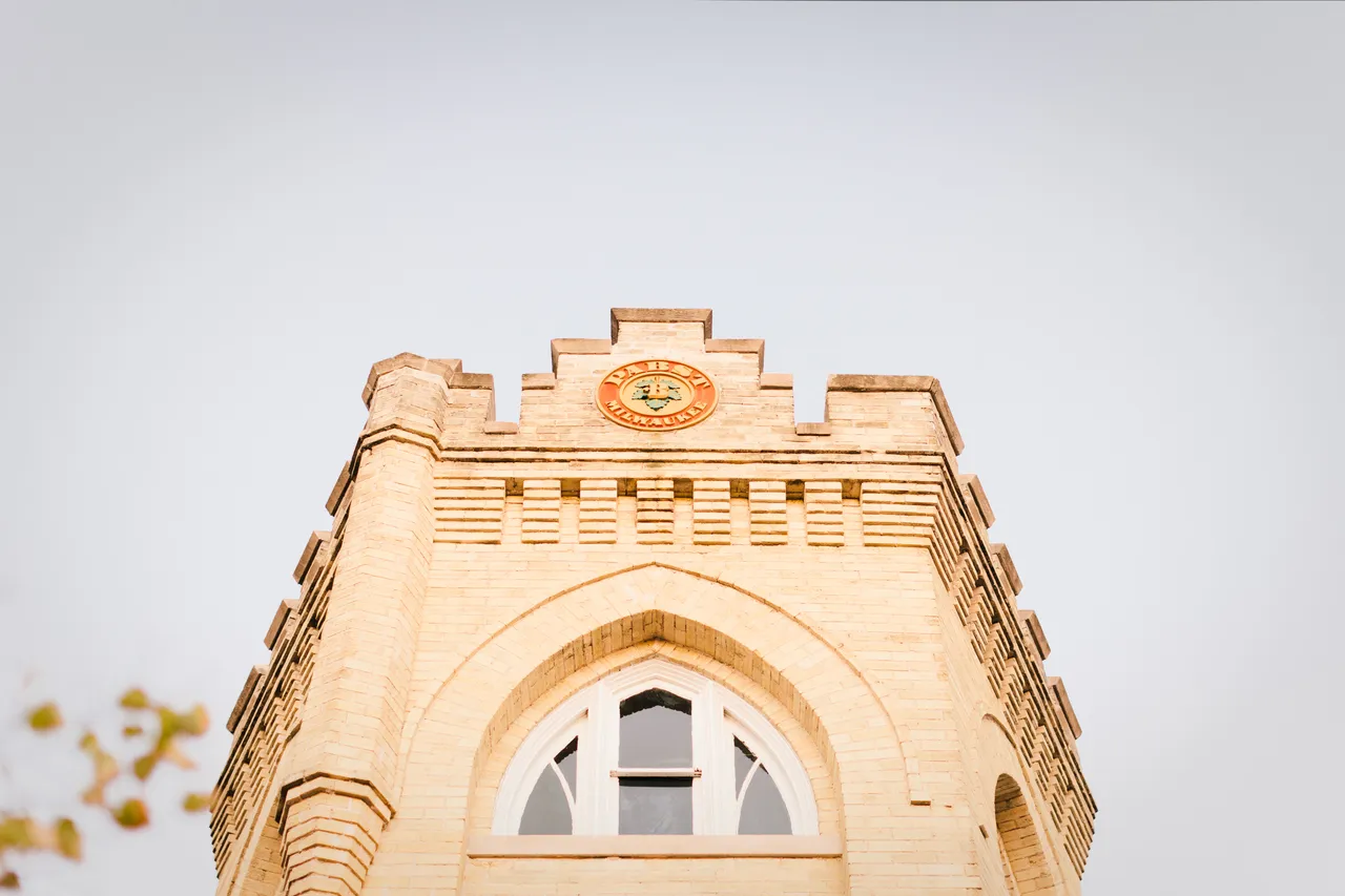 VM_Wauwatosa_Signage_credit_JakeRohde_0002