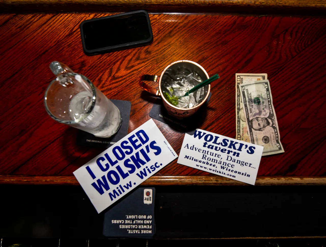 VM-Woskis Tavern-060