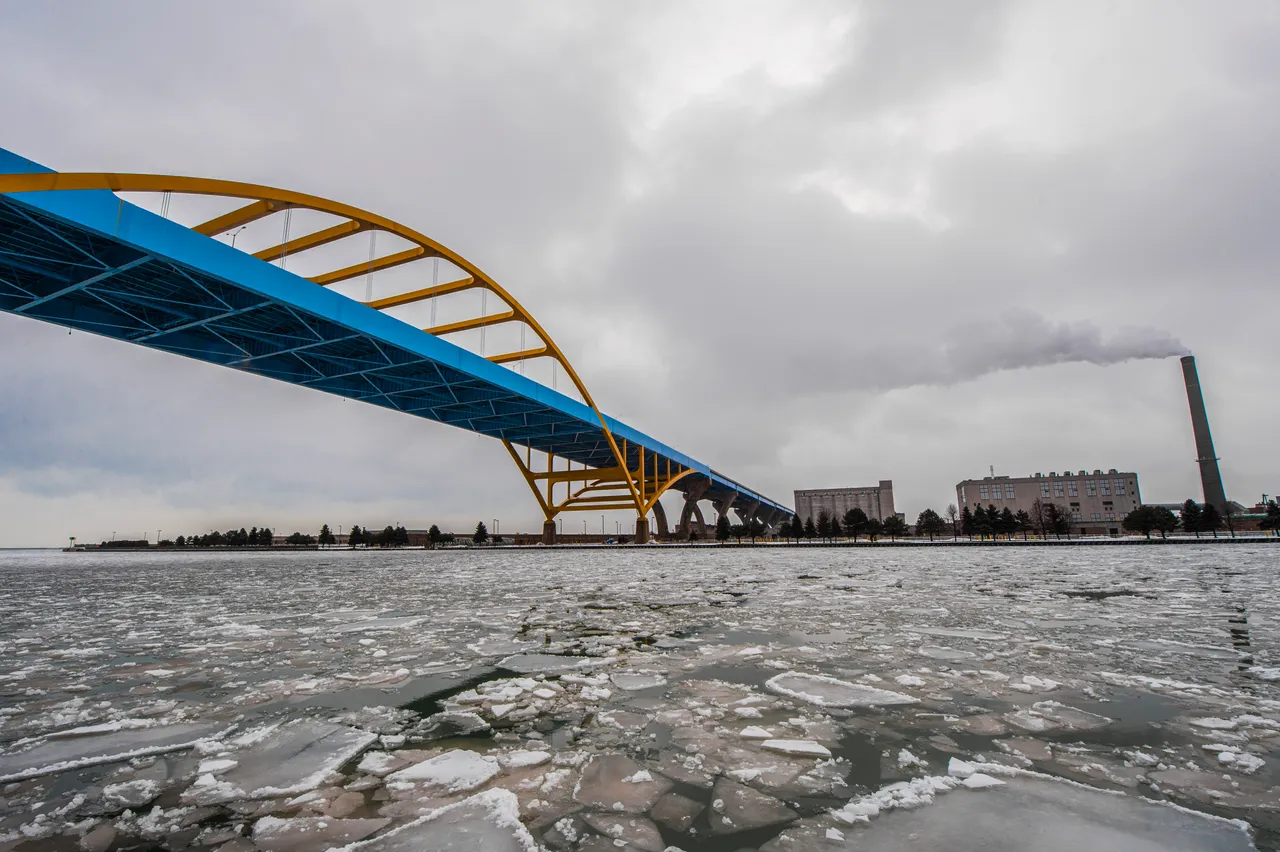 VM-Winter-OutdoorMKE-002
