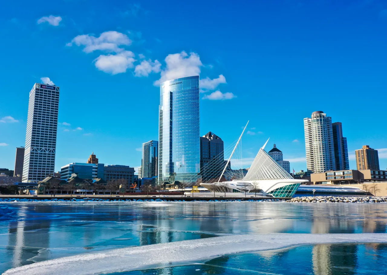 VM_23WinterSkyline_Ghani_6