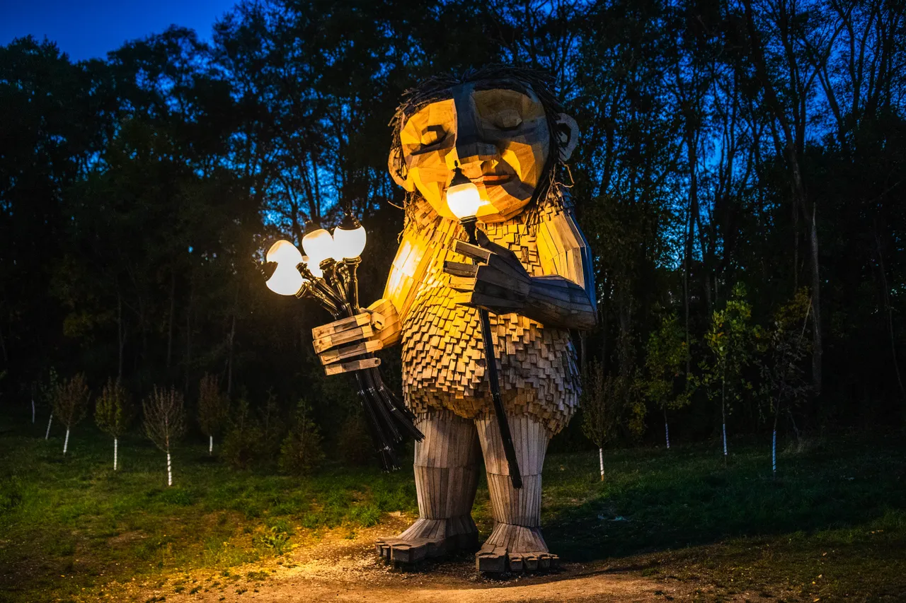 VM_Firefly_MamaRosa-0224