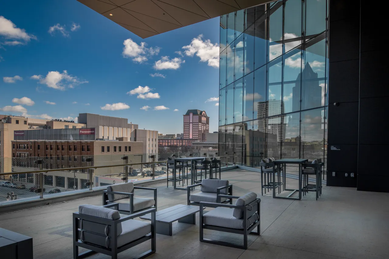 VM_BairdCenter_0524_25