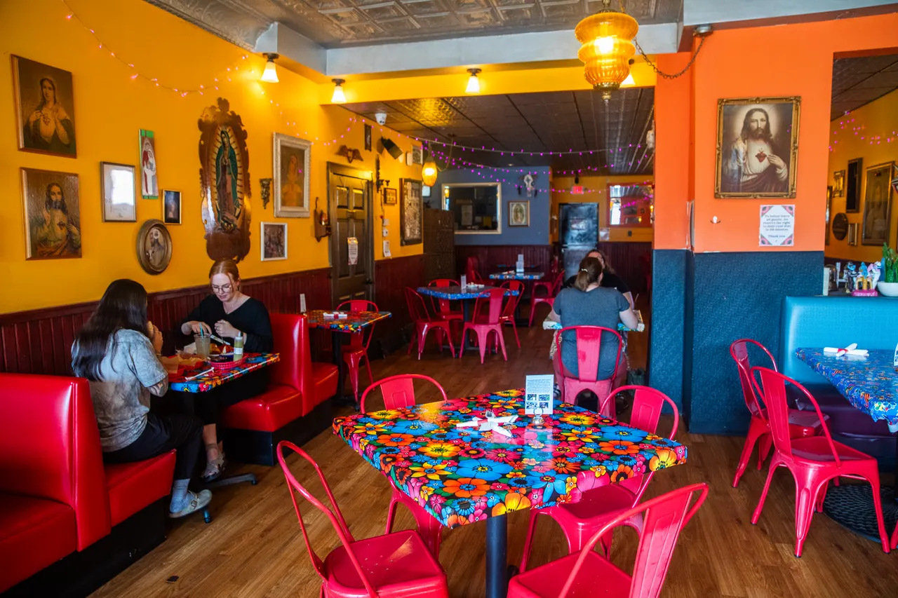 VM_CafeCorazon-BayView-09