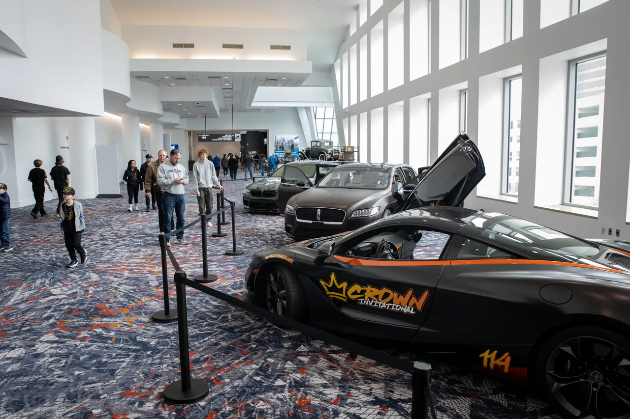 Auto Show-1234