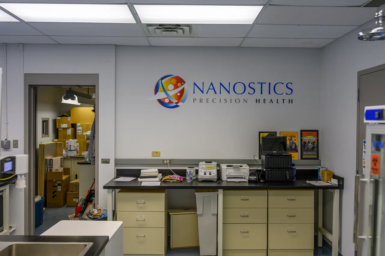 Nanostics 