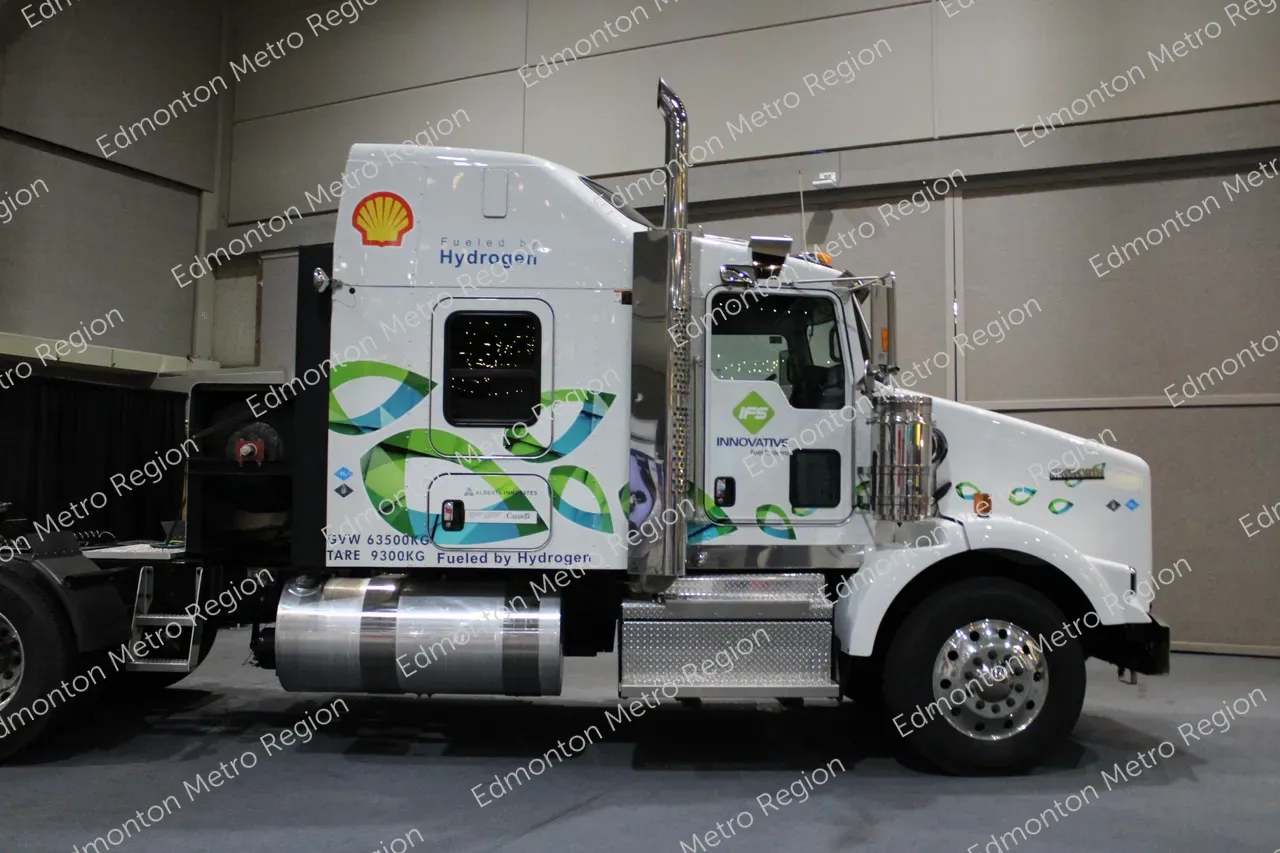Hydrogen truck
