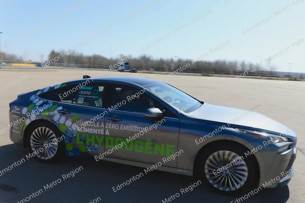 Hydrogen vehicle