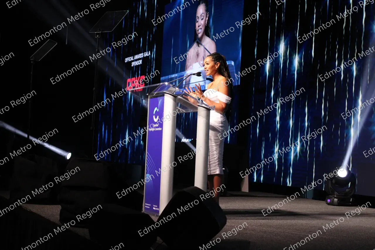 Award gala host