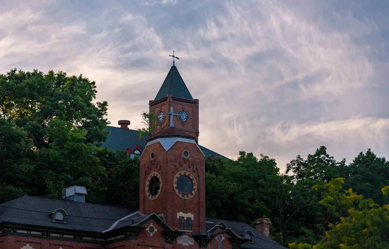 Architecture in Galena