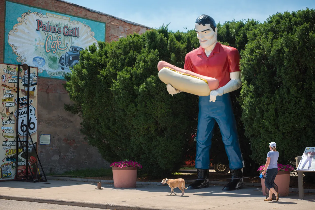 Paul Bunyan Statue in Atlanta, IL