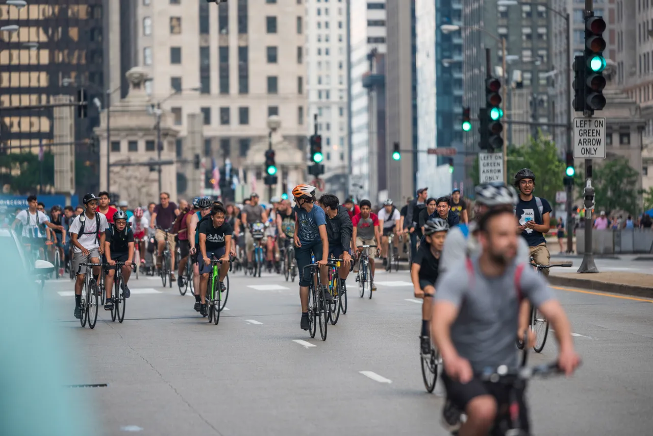 Cyclists on Michigan Avenue