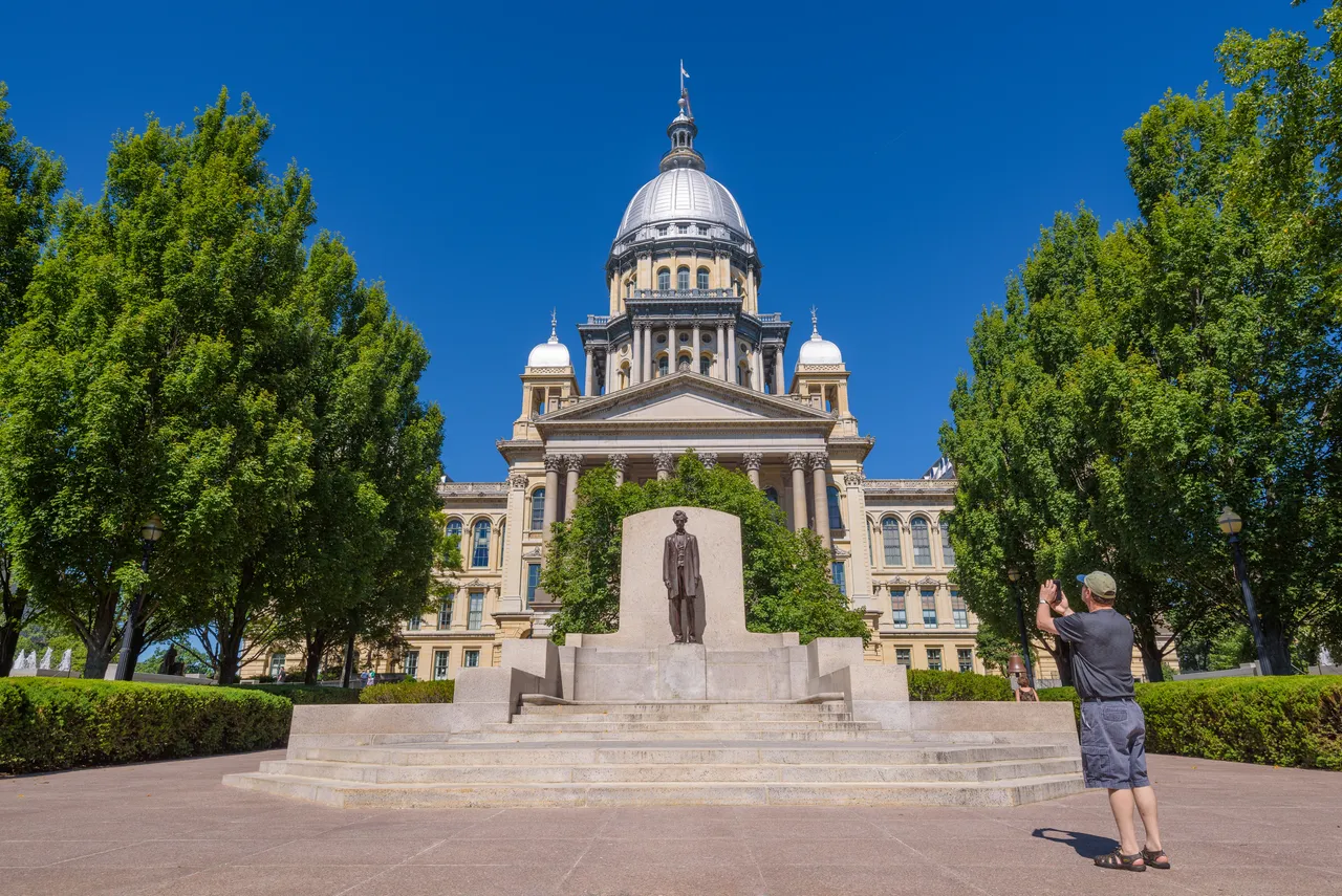 Illinois State Capitol