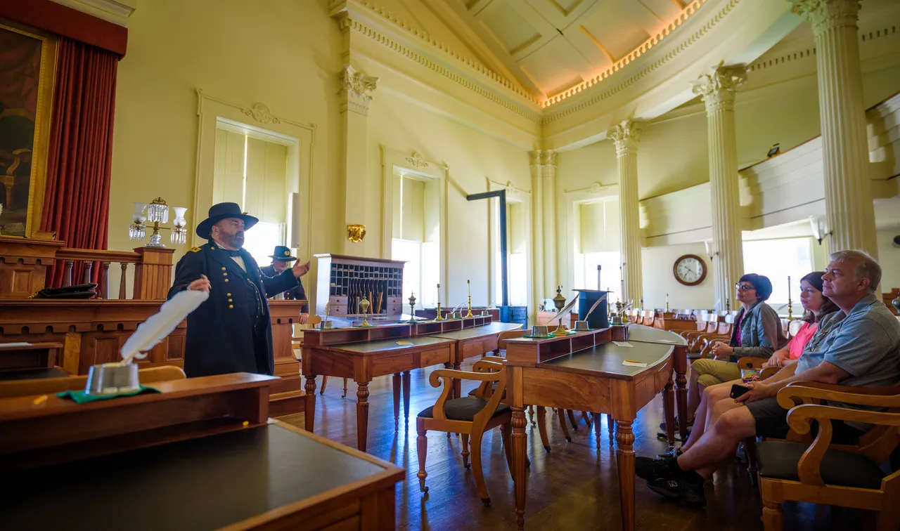 Grant at the Old State Capitol
