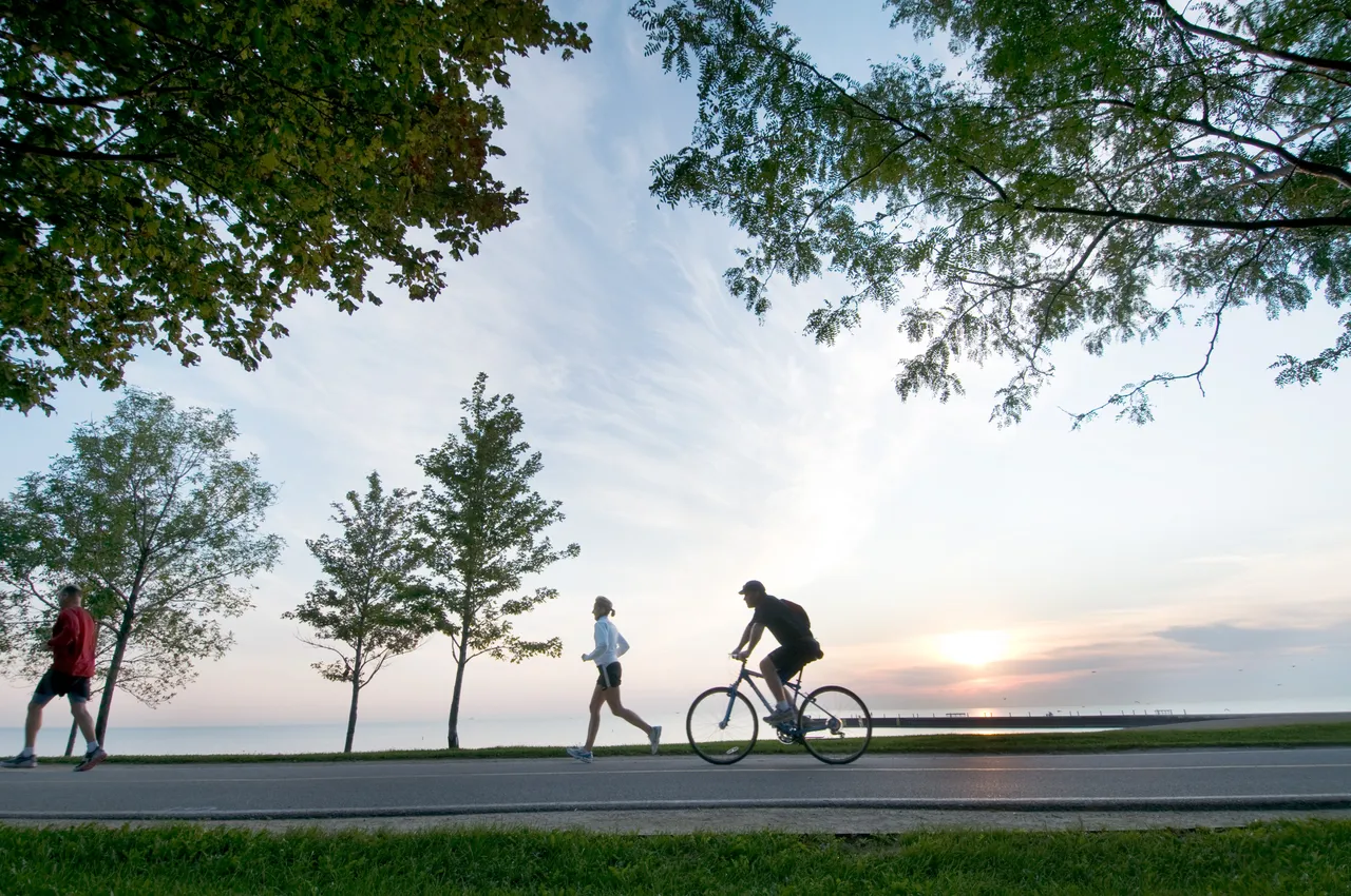 Chicago Lakefront Bike Path_Chicago