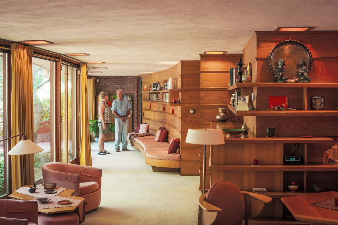 Laurent House_Frank Lloyd Wright_Rockford_Beyond