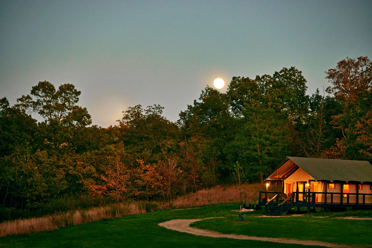 Camp Aramoni_Evening_Tonica_Beyond