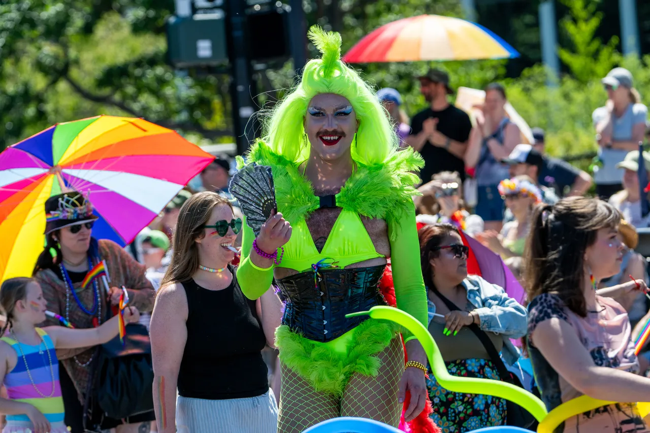Pride parade - 14 - Victoria
