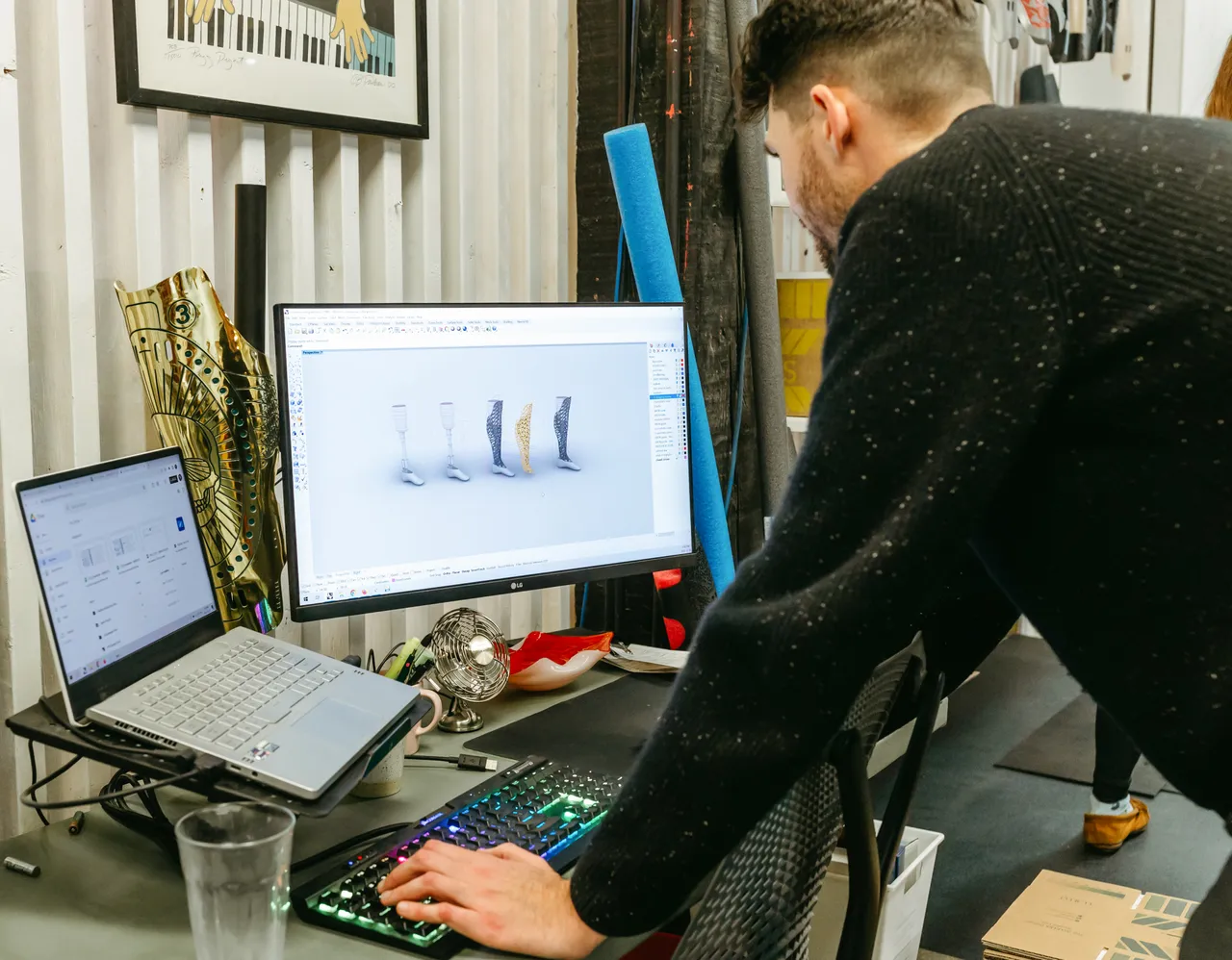 Man using computer - Alleles Design