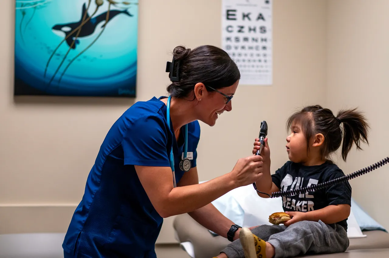 Doctor with patient - 1 - Dr. Sienna Bourdon