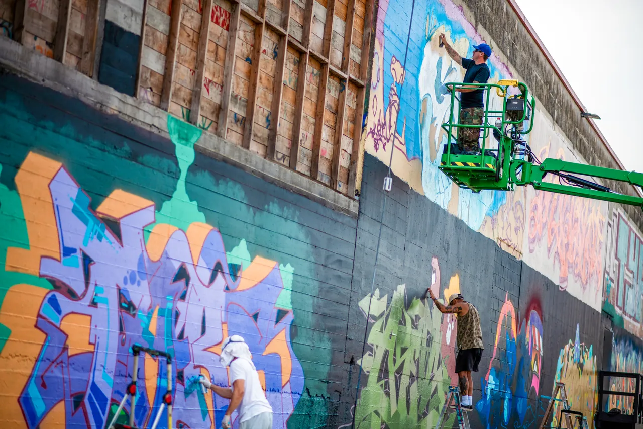 Street artist - 14