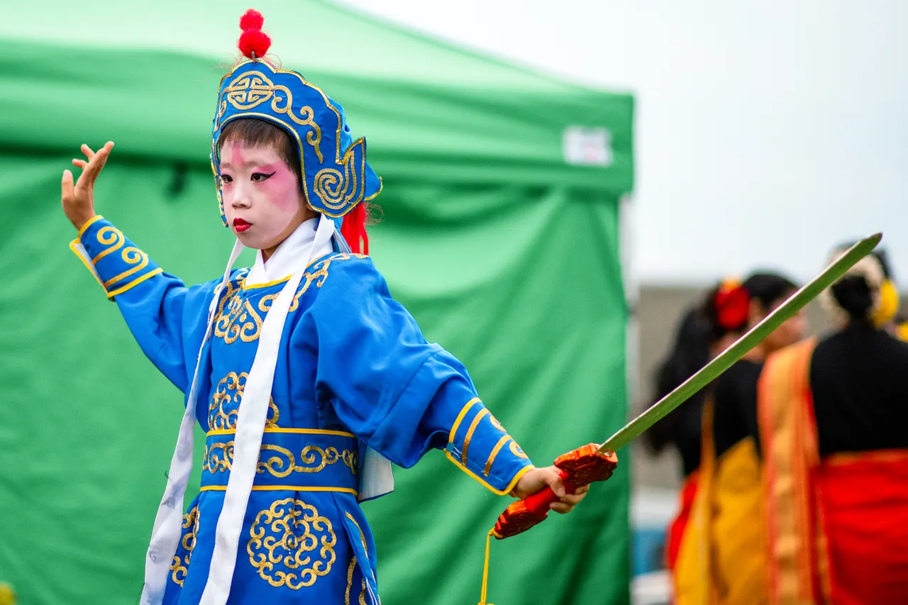 Victoria Festival traditional attire - 5