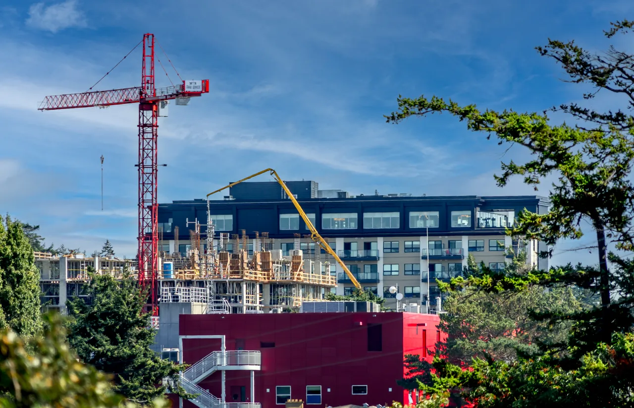 Growth and construction in Esquimalt