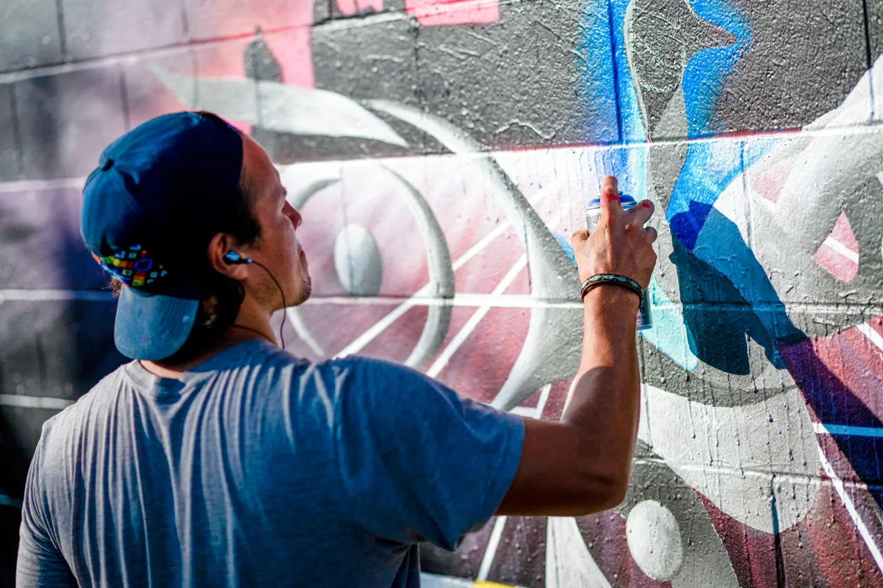 Street artist - 5