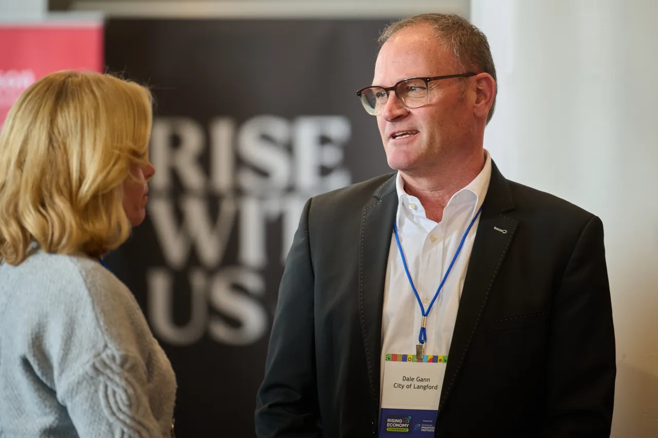 Rising Economy Conference - Day 1 - Afternoon 43
