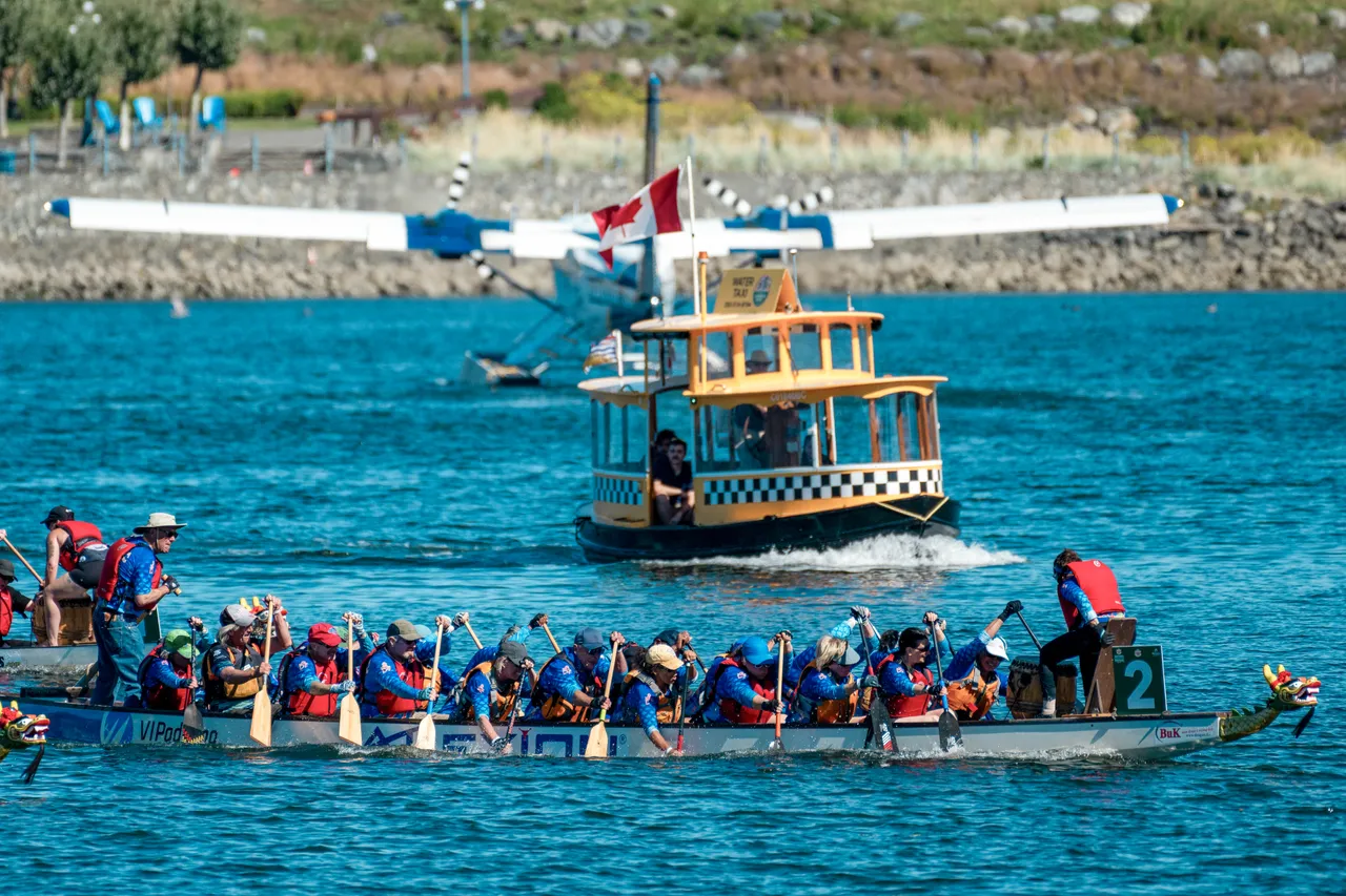 Group paddling - 9