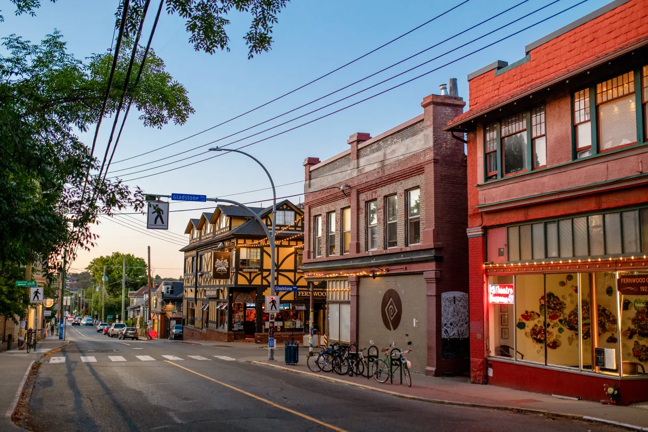 Storefronts - 7 - Victoria