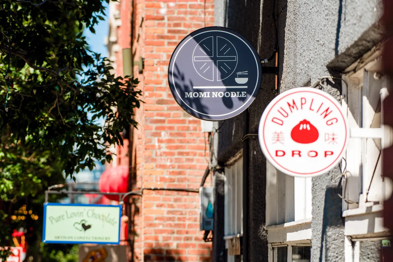 Establishment signage - 2 - Momi Noodle - Dumpling Drop - Victoria