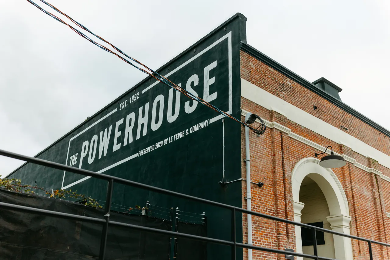 Establishment signage - 3 - The Powerhouse - Victoria